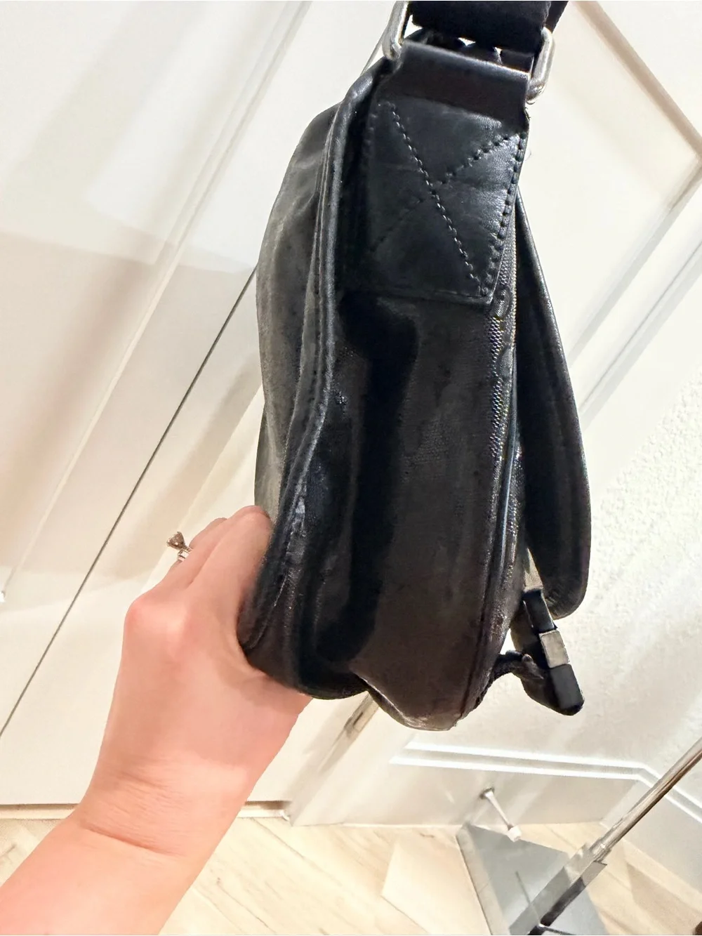 Gucci GG Imprimé Black Messenger Crossbody Bag 201732 + COA